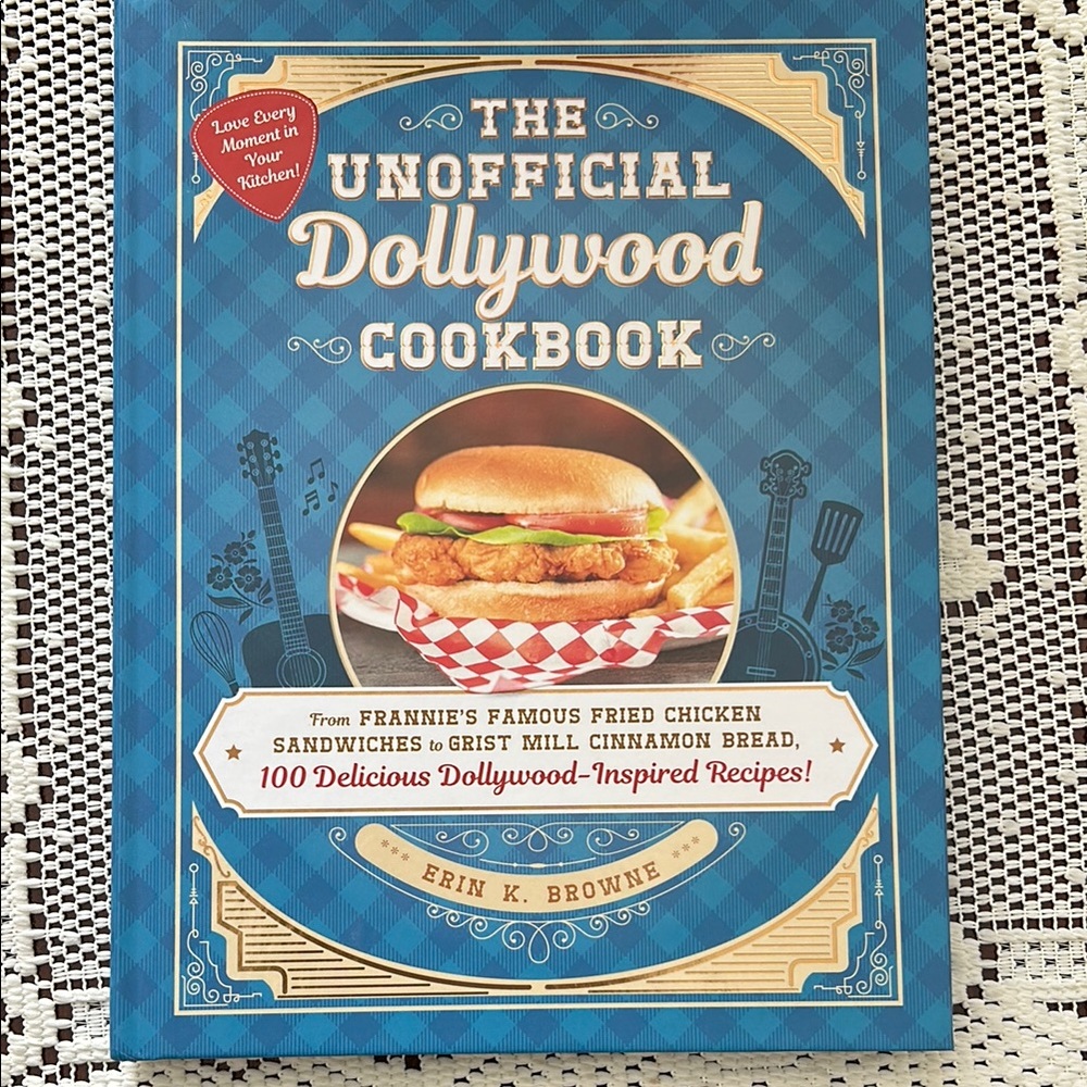 The Unofficial Dollywood Cookbook - Blue